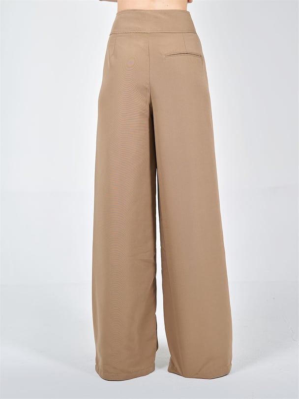 LOOSE FIT BAGGY PANTS