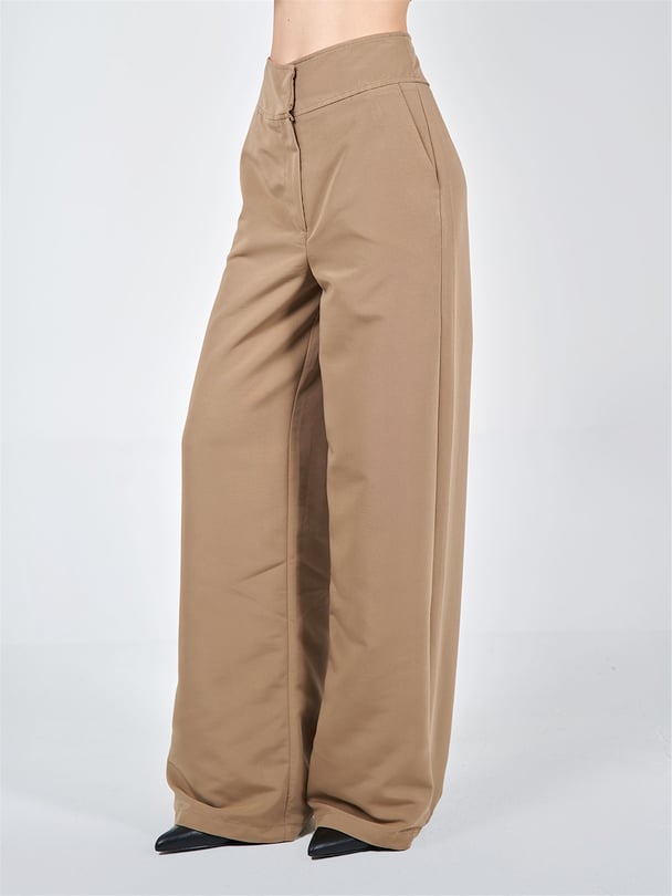 LOOSE FIT BAGGY PANTS