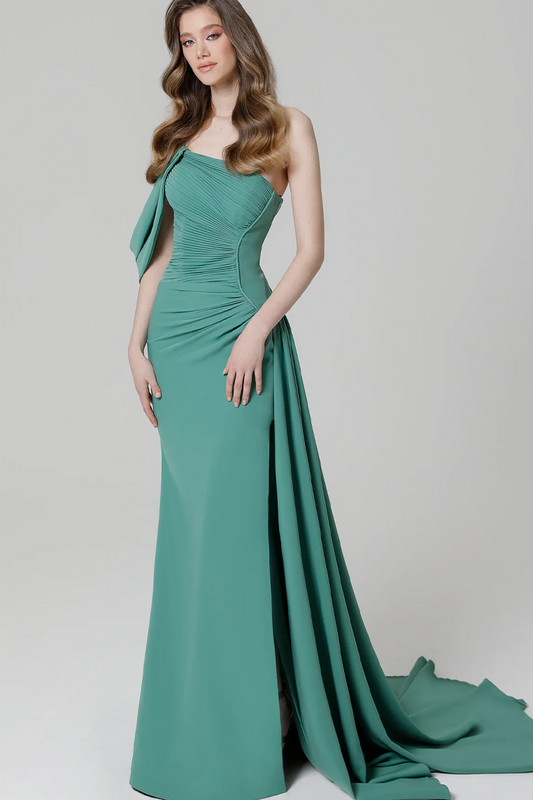 Strapless Gown with Long Tail