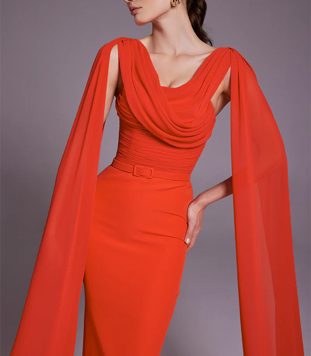 SCOOP NECK TWO TAILS GOWN