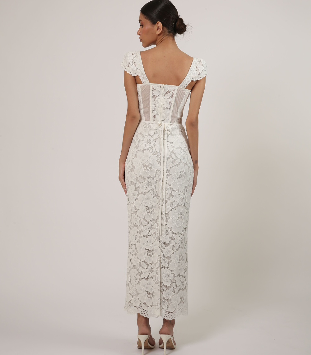 WHITE SWEATHEART NECKLINE DANTELLE MIDI DRESS